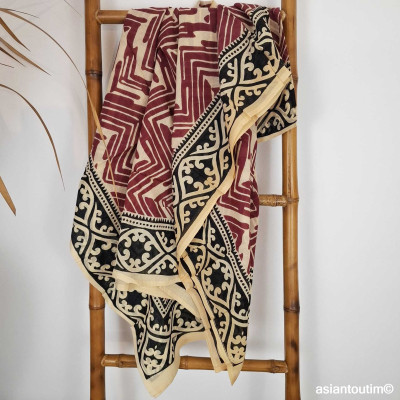 Grand foulard block print...